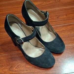 Vintage Style Suede Mary Jane Heels